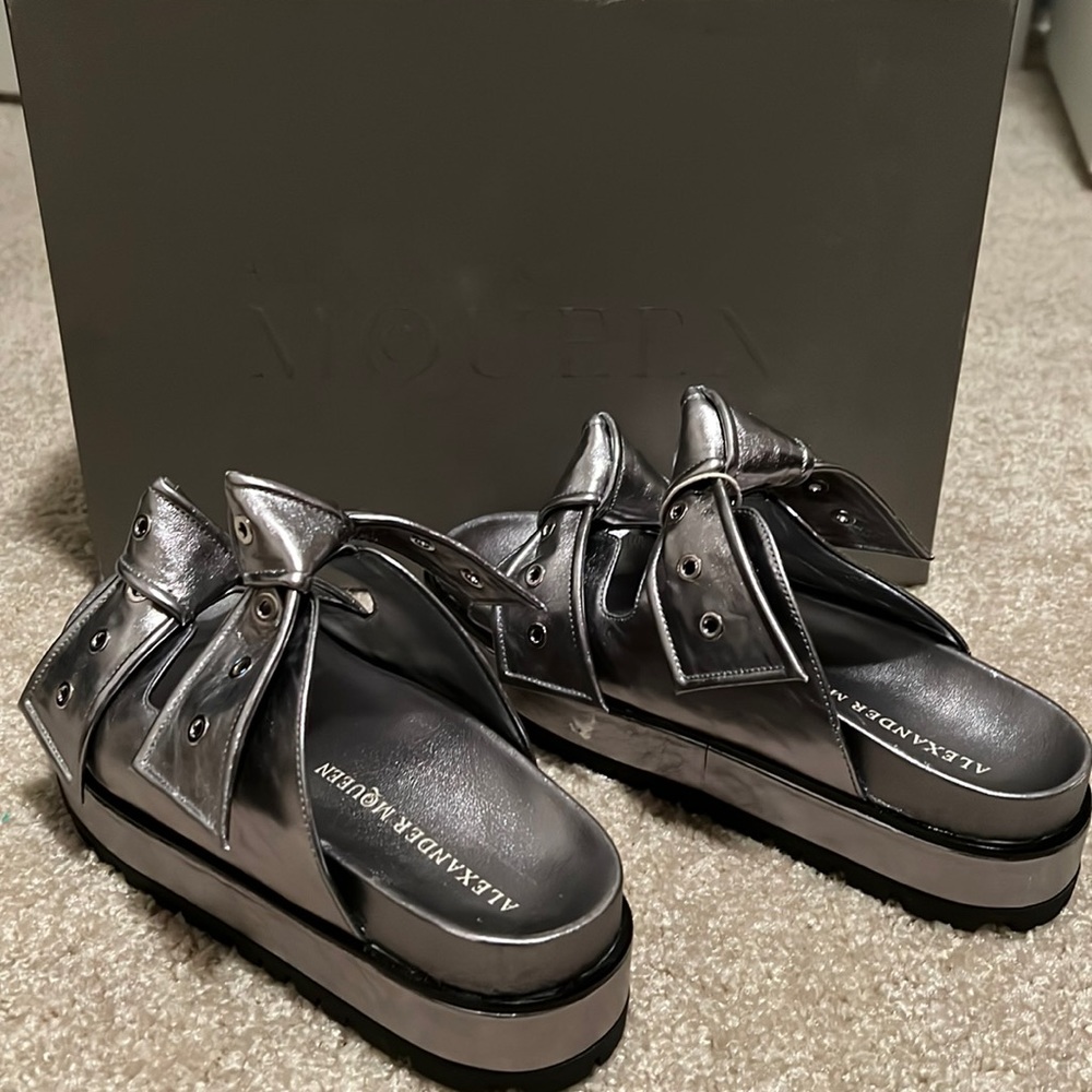 Silver Metallic Leather Alexander McQueen Platform Slides